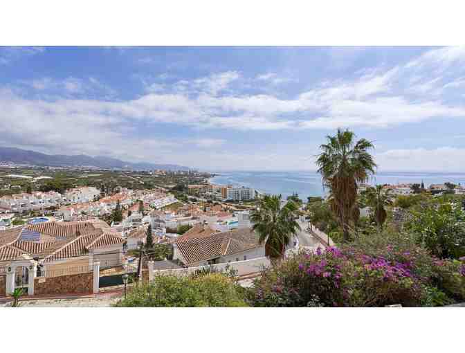 Spain's Costa del Sol 7 Night Stay in a 3 Bedroom 3 Bathroom Beachfront Villa for (6)