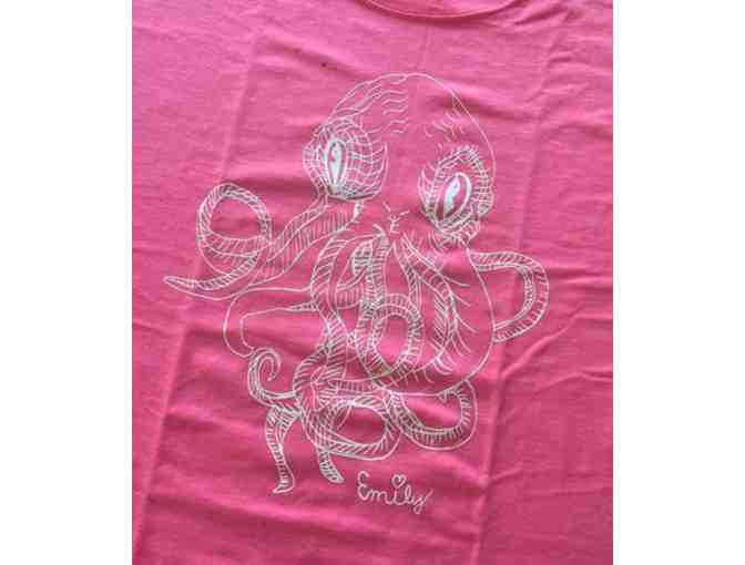 Pink T-shirt with Octopus Design in Adult Large