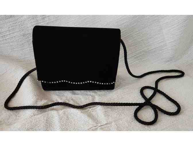 Elegant Black Evening Bag with Chain Strap - Photo 2