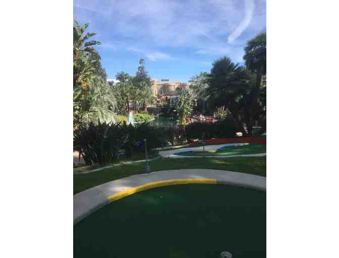 Mini Golf Package - Sherman Oaks, CA