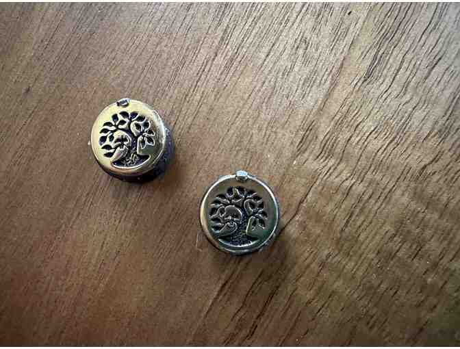 Two Magnets | One for you, one for who?