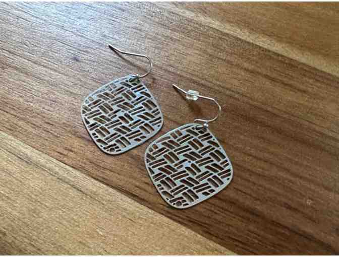 Lightweight Fashion Earrings