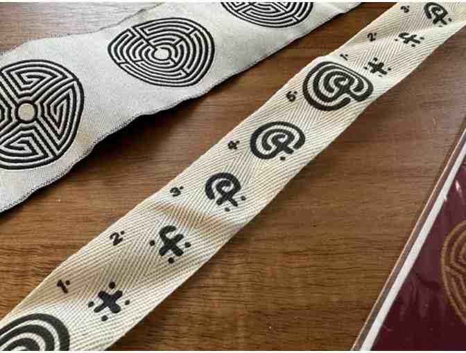 Ribbons & Bows | Labyrinth's Delight