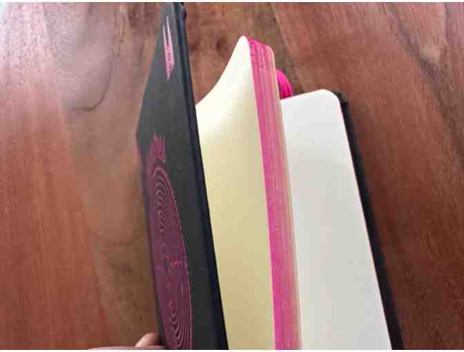 Hot Pink & Black | A Chartres Journal