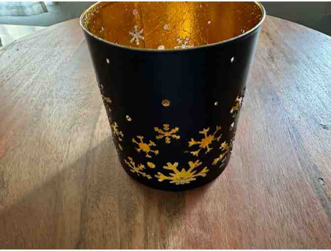 Shining Snowflakes | Direct from Chartres