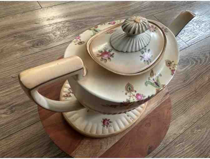 Sip in Splendor | Vintage English Tea Pot