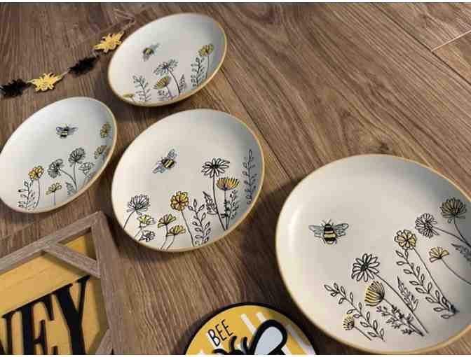 Bee Happy | A Perfectly Paired Labyrinth Package