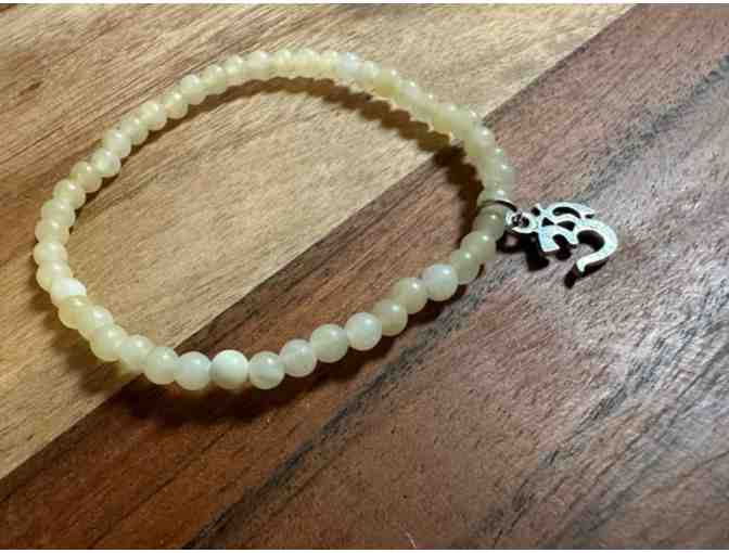 Stone Bracelet with Om Charm | Honey Calcite | Self-Discipline & Transformation