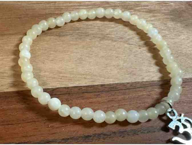 Stone Bracelet with Om Charm | Honey Calcite | Self-Discipline & Transformation